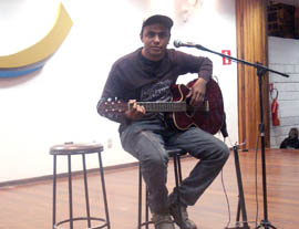 Violonista no Projeto Intervalo