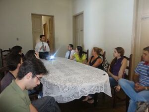 Alunos de Direito participam de treinamento para Mutirão de Recuperação de Crédito