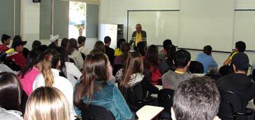 Ditadura Militar no Brasil é tema de palestra para estudantes do Colégio de Aplicação