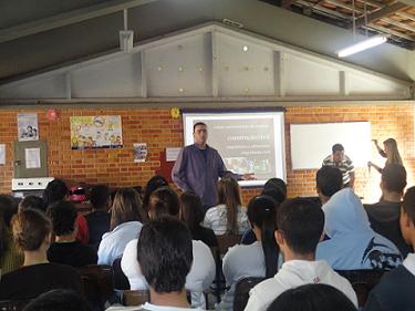 Coordenador de Arquitetura e Urbanismo e Engenharia Civil promove palestra a alunos do Ensino Médio