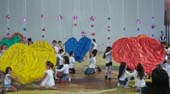 Crianças do Colégio de Aplicação comemoram o Dia das Mães