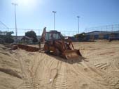 Iniciadas as obras para a colocação de gramado no campo do Clube do UNIFOR