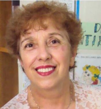 Egressa de Biblioteconomia do UNIFOR organiza livro de histórias