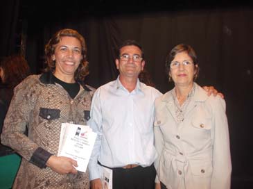 Representantes do UNIFOR participam de lançamento de livro