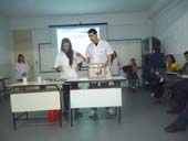 Alunos do curso de Química promovem “noite do experimento”