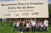 Alunos de Ciências Biológicas visitam a Gruta Rei do Mato em Sete Lagoas
