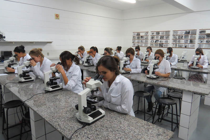 LABORATÓRIO DE MICROSCOPIA