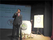 Professor do UNIFOR-MG ministra palestra no Congresso de Fisioterapia do Triângulo Mineiro