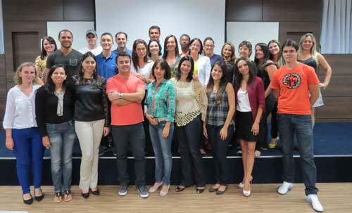 UNIFOR-MG finaliza cursos de pós-graduação e inicia nova turma