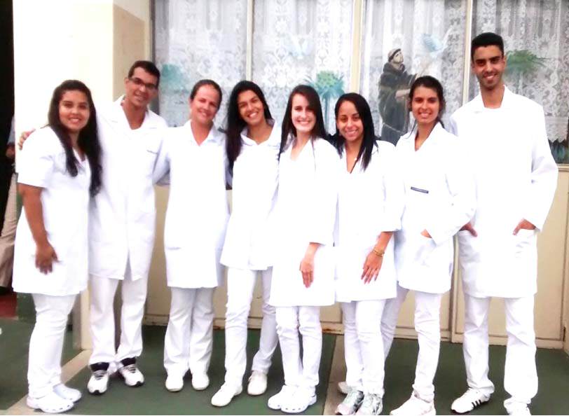 Estagiários do Projeto Neurointegração do 1º semestre de 2015: Gabriela Miranda, Talita, Jéssica Caroline, Cristiano, Baltazar, Nayane e Dayane