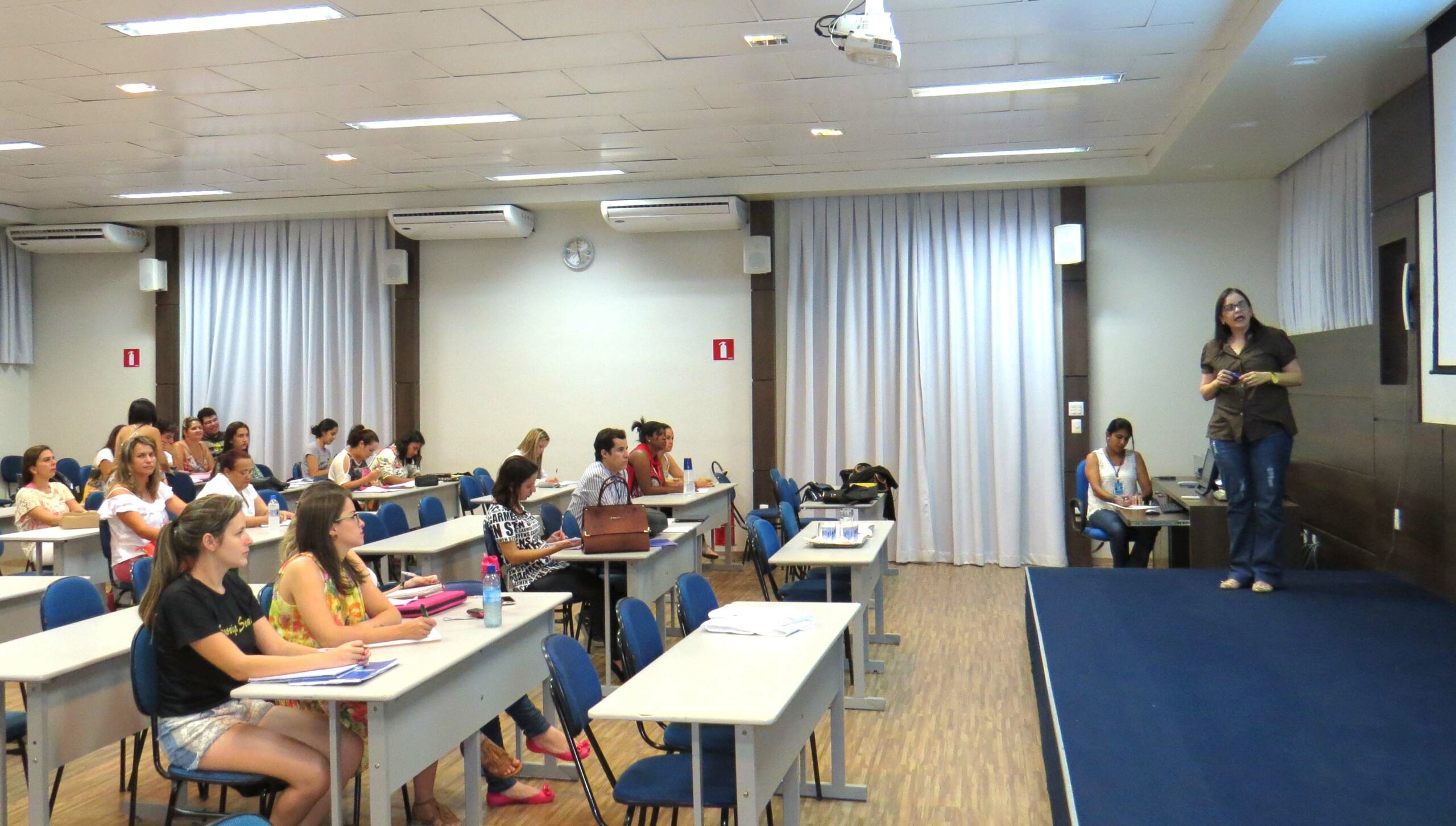 Curso de Serviço Social promove oficina de relatório, laudo e parecer social