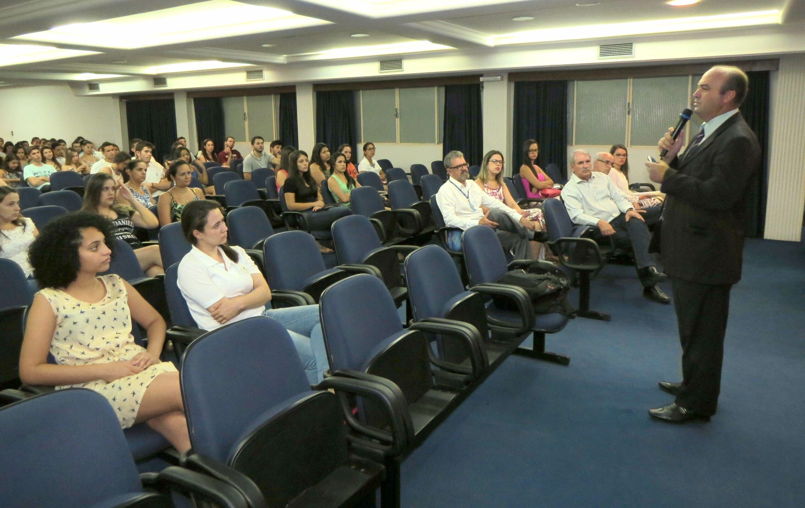 Semana da Contabilidade é realizada no UNIFOR-MG
