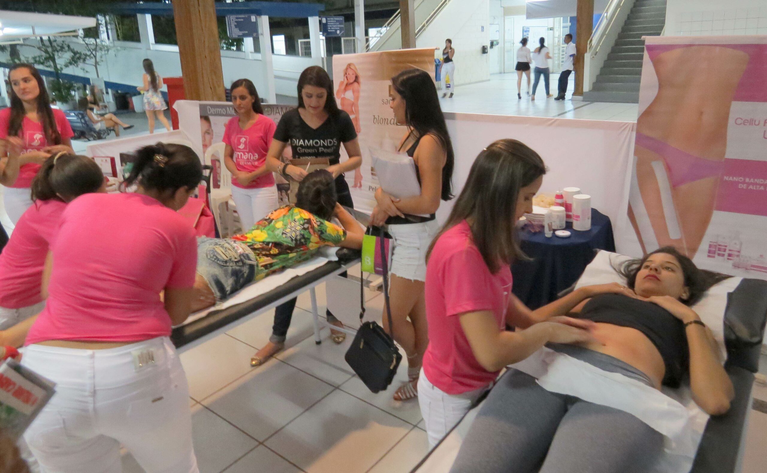 II Feira Esthetic Beauty oferece cuidados de saúde e beleza no UNIFOR-MG