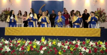UNIFOR-MG realiza formaturas dos cursos de Marketing e de Estética