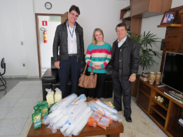 UNIFOR-MG realiza doações para organizadores de eventos