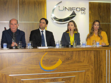 UNIFOR-MG realiza o 10º Simpósio Interdisciplinar do Curso de Direito