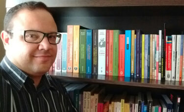 Professor do UNIFOR-MG é aprovado em Mestrado