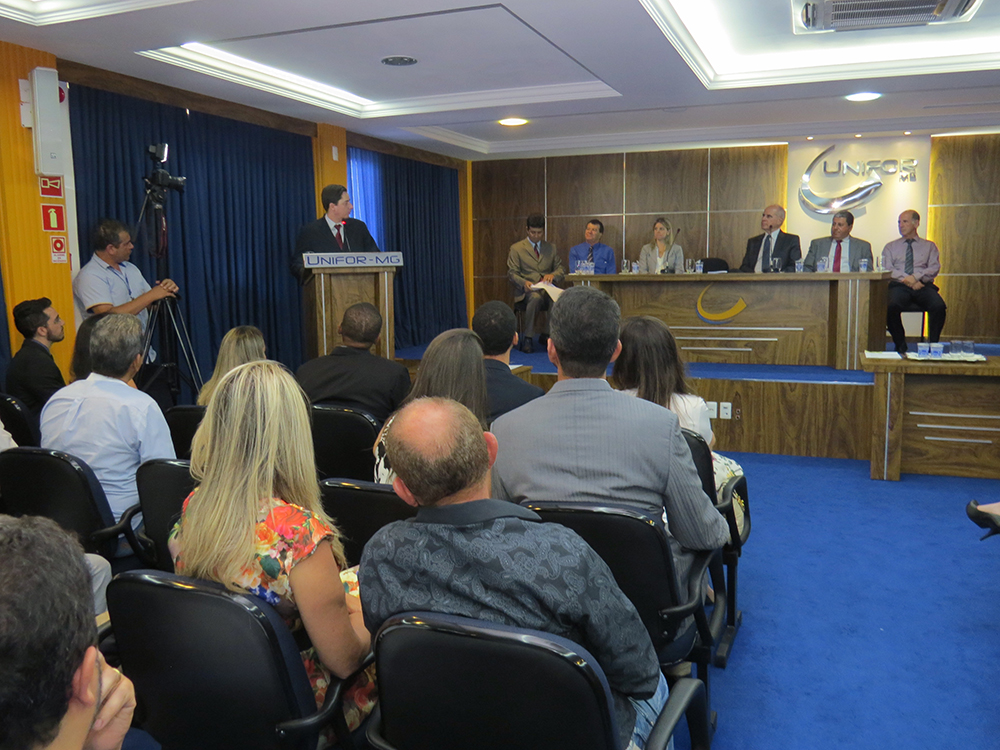 Diplomação de Prefeitos é promovida no Centro Universitário de Formiga