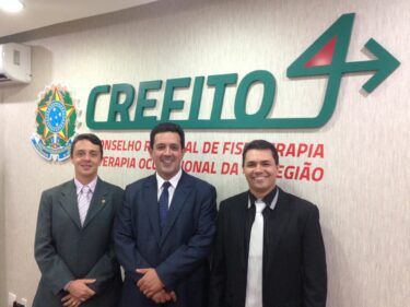 Professores do Centro Universitário são nomeados Delegados de Representação Política do CREFITO-4