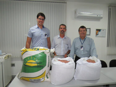 Lar São Francisco de Assis recebe donativos da FUOM