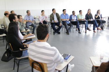 Docentes e discentes tomam posse no Colegiado Geral de Cursos