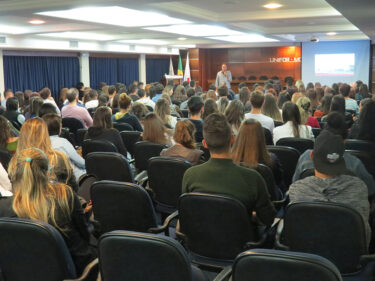 Curso de Arquitetura e Urbanismo recebe profissionais renomados  para Ciclo de Palestras