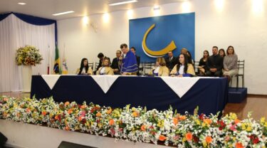 REALIZADA COLAÇÃO DE GRAU DOS CURSOS DE ESTÉTICA E MARKETING DO UNIFOR-MG