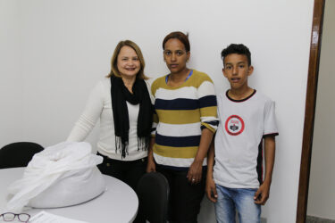 FUOM doa feijão para a Irmandade do Congado de Nossa Senhora do Rosário