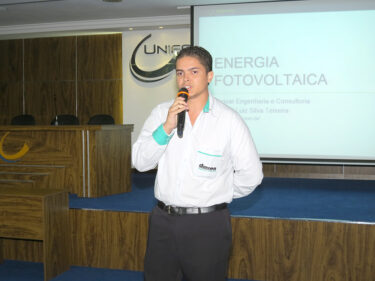 Circuito de Palestras nas Engenharias e Arquitetura é realizado no UNIFOR-MG