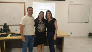 Professora do UNIFOR-MG conclui Mestrado em Gênero e Diversidades na Educação