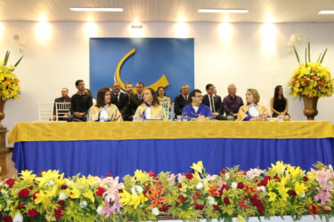 UNIFOR-MG REALIZA FORMATURAS