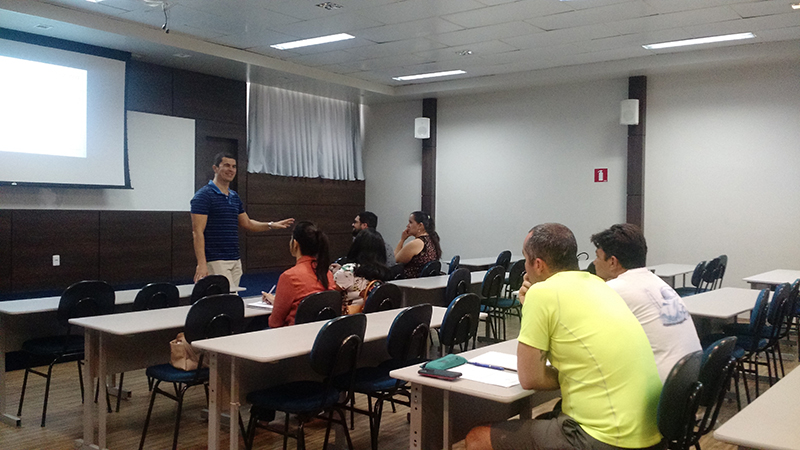 PRECEPTORES DO PROGRAMA RESIDÊNCIA PEDAGÓGICA PARTICIPAM DE CAPACITAÇÃO