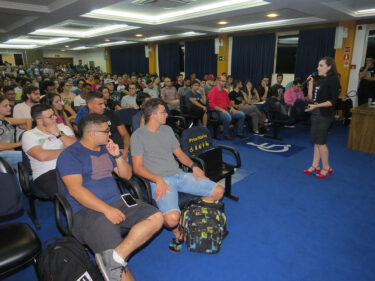 PROGRAMA DE PRÉ-ACELERAÇÃO AGITA É APRESENTADO PARA OS ACADÊMICOS