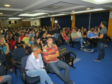 UNIFOR-MG PROMOVE III PRÊMIO PROFISSIONAL DE EDUCAÇÃO FÍSICA