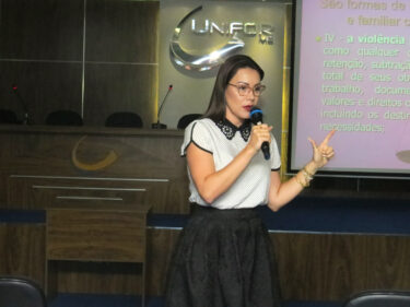 CENTRO UNIVERSITÁRIO DE FORMIGA PROMOVE PALESTRAS SOBRE POLÍTICAS PÚBLICAS