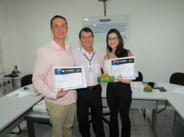 CENTRO UNIVERSITÁRIO DE FORMIGA PROMOVE PREMIAÇÃO DA XV MIPE