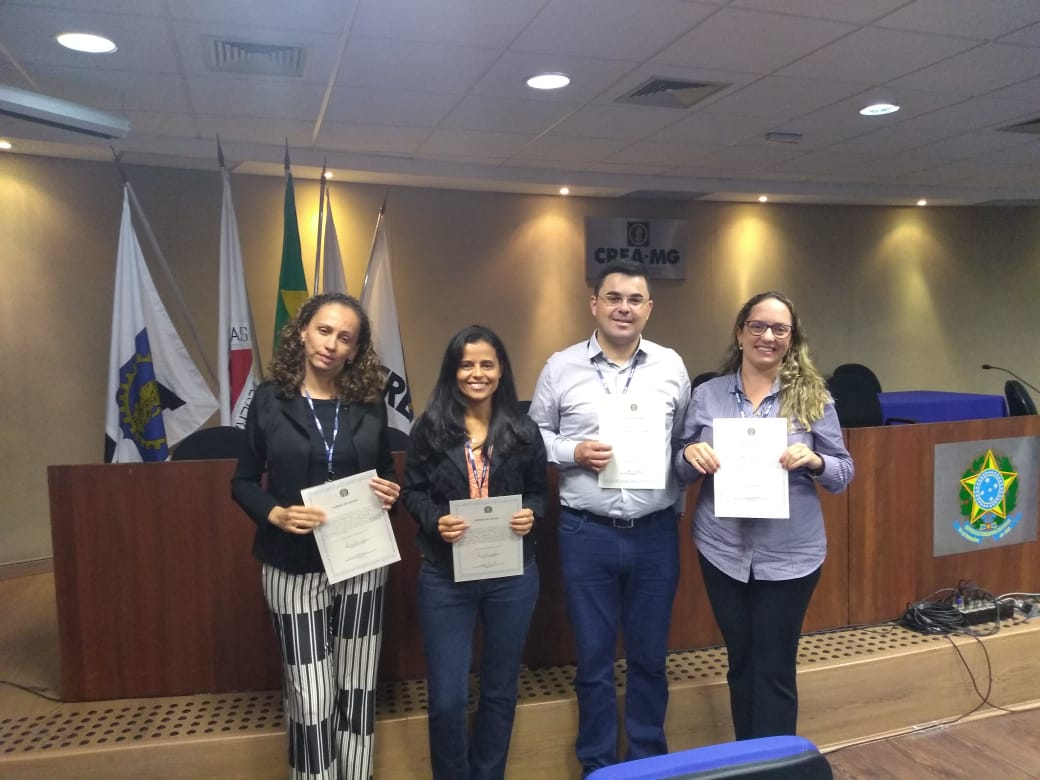 DOCENTES DO CENTRO UNIVERSITÁRIO DE FORMIGA TOMAM POSSE COMO CONSELHEIROS DO CREA-MG