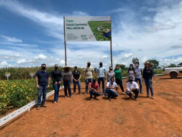 UNIFOR-MG E PORTO MINEIRO DE GRÃOS CULTIVAM ESTAÇÃO EXPERIMENTAL