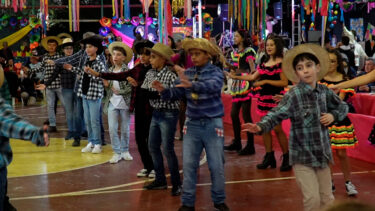 QUADRIFEST ATRAI CENTENAS DE PESSOAS