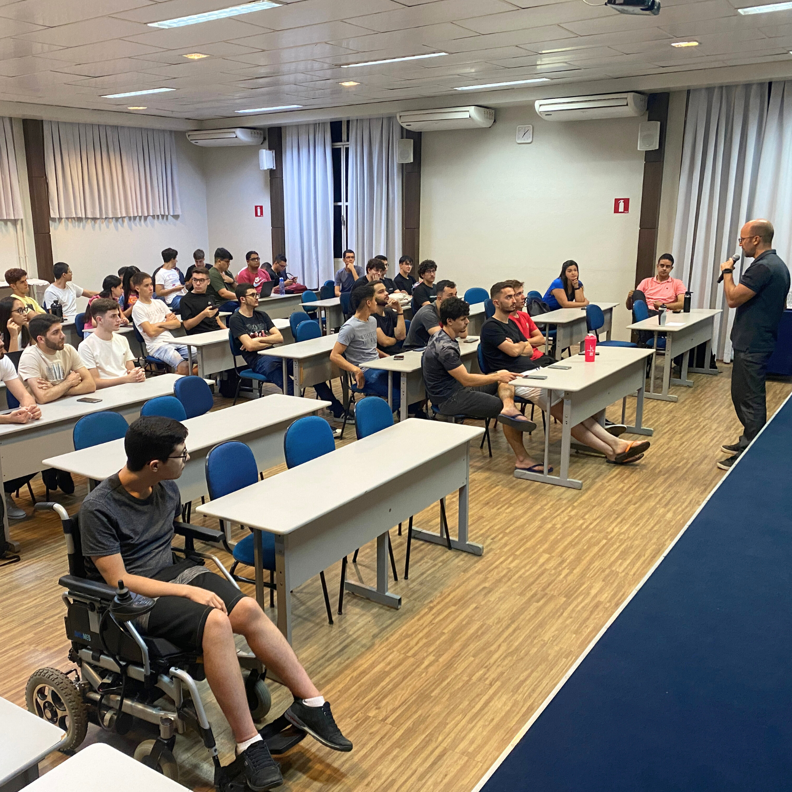 ALUNOS DO CURSO CIÊNCIA DA COMPUTAÇÃO PARTICIPARAM DO SEMINÁRIO SEMINFO.EXT