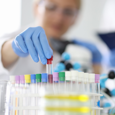 BIOMEDICINA ESTÁ ENTRE OS CURSOS MAIS CONCORRIDOS DA ÁREA DE SAÚDE