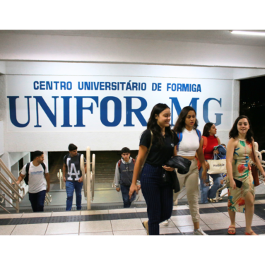 UNIFOR-MG TEM UMA CALOROSA VOLTA ÀS AULAS PARA O SEGUNDO SEMESTRE