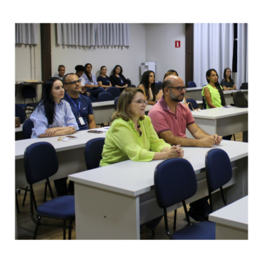 CALOUROS DO EAD PARTICIPAM DE ENCONTRO DE BOAS-VINDAS NO UNIFOR-MG