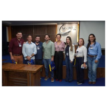 ALUNOS DE MEDICINA VETERINÁRIA PARTICIPAM DO SIMPÓSIO SOBRE OS IMPACTOS DA BRUCELOSE E TUBERCULOSE