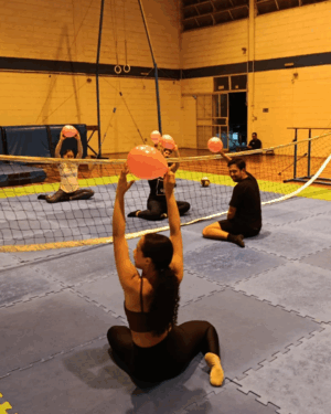 ALUNOS DE EDUCAÇÃO FÍSICA DO UNIFOR-MG PARTICIPAM DE AULA SOBRE ESPORTES ADAPTADOS