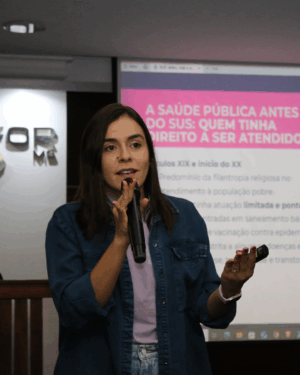 DIA D DA SAÚDE NO UNIFOR-MG CONTA COM PALESTRA DA DEPUTADA LOHANNA FRANÇA SOBRE O SUS