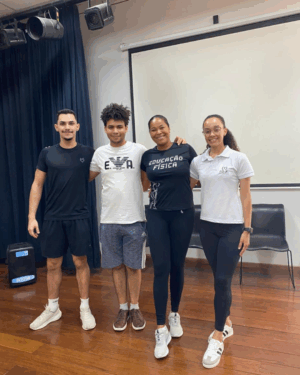 CURSO DE EDUCAÇÃO FÍSICA DO UNIFOR-MG PROMOVE AÇÃO EXTENSIONISTA NO CRAS IV