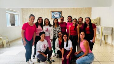 ENFERMAGEM DO UNIFOR-MG REALIZA AÇÃO UNINDO SAÚDE, PREVENÇÃO E BEM-ESTAR NO SALÃO PAROQUIAL SÃO SEBASTIÃO