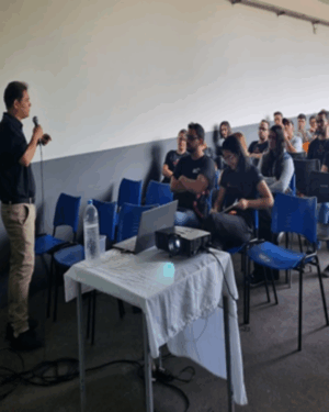 PROJETO UNIFOR EDUCA-DOR PROMOVE AÇÃO EDUCATIVA NA EMPRESA RECAPAGEM ALTEROSA LTDA