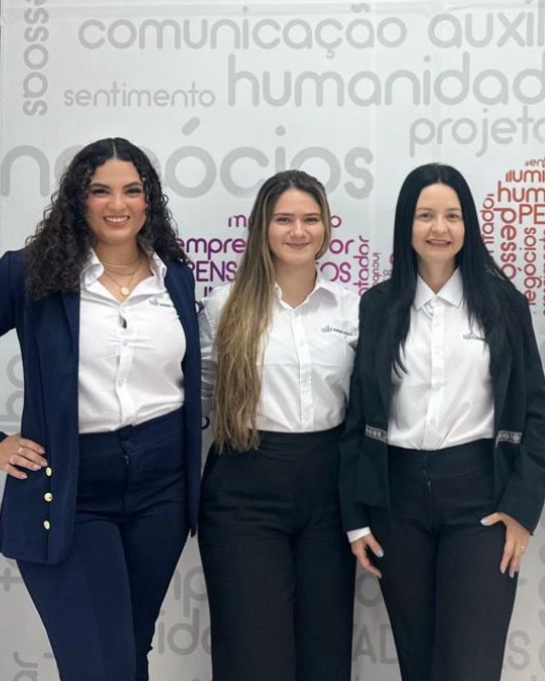 PROFESSORA E ALUNAS DO UNIFOR-MG DESENVOLVEM PLATAFORMA PARA CONECTAR UNIVERSITÁRIOS AO MERCADO DE TRABALHO